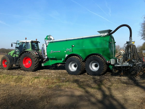 Loonbedrijf T&R Pomper met de PG18