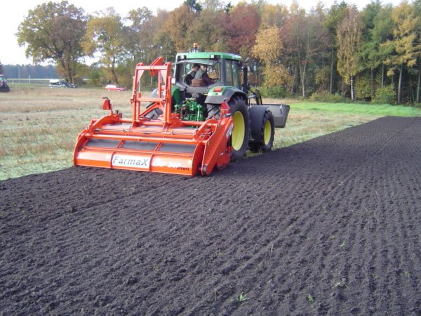 Spitten goedkoper dan ploege